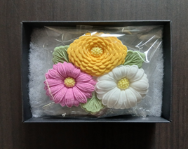 通常箱（熨斗なし）、商品入り、正面からのサンプル