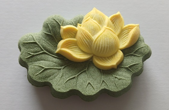 月の蓮華の落雁